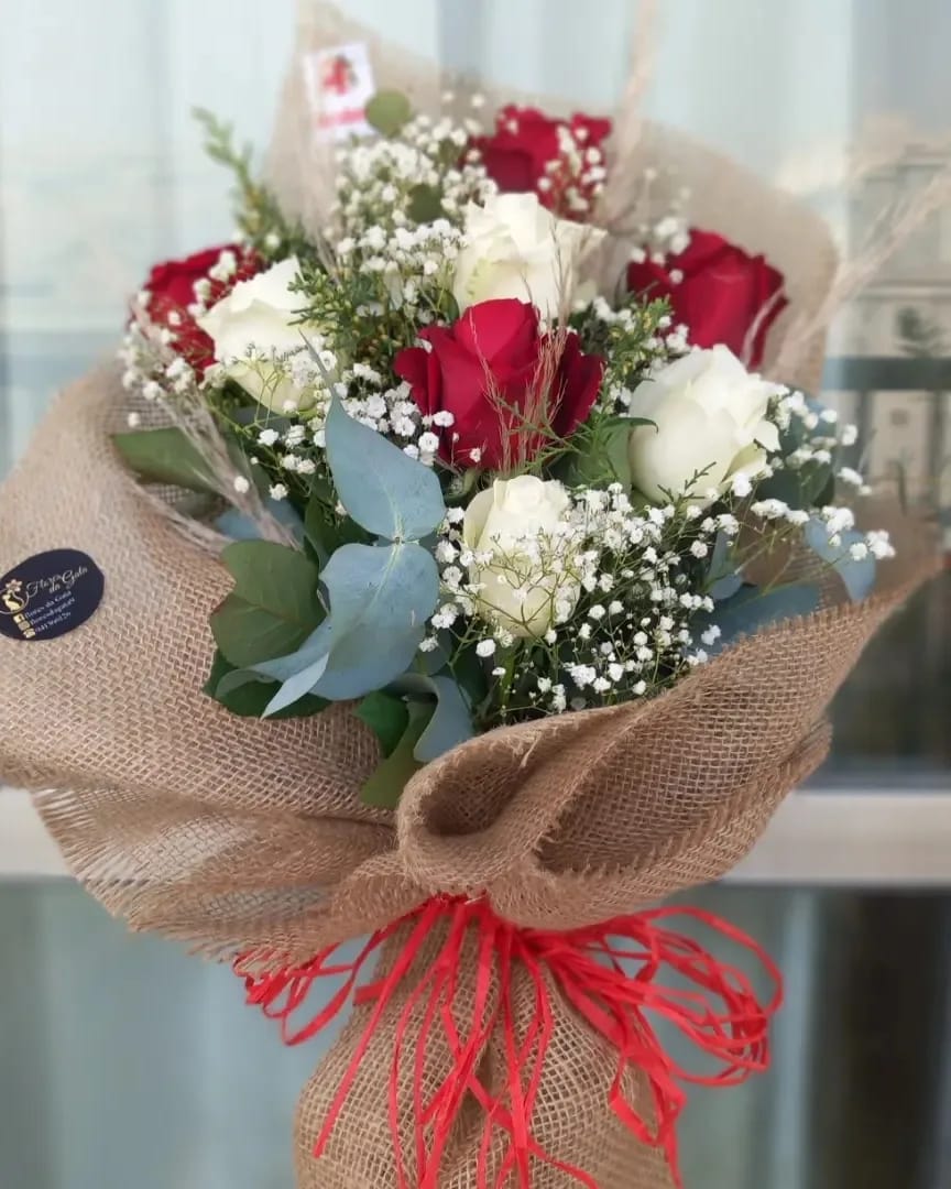 Buquê de Rosas Corais